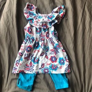 Size 3 tunic with matching crop legging , NWOT